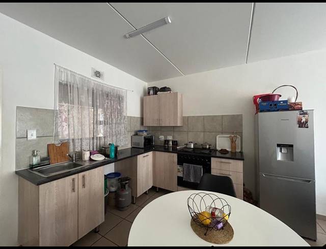 3 BEDROOM APARTMENT FOR SALE IN ALBERTSDAL